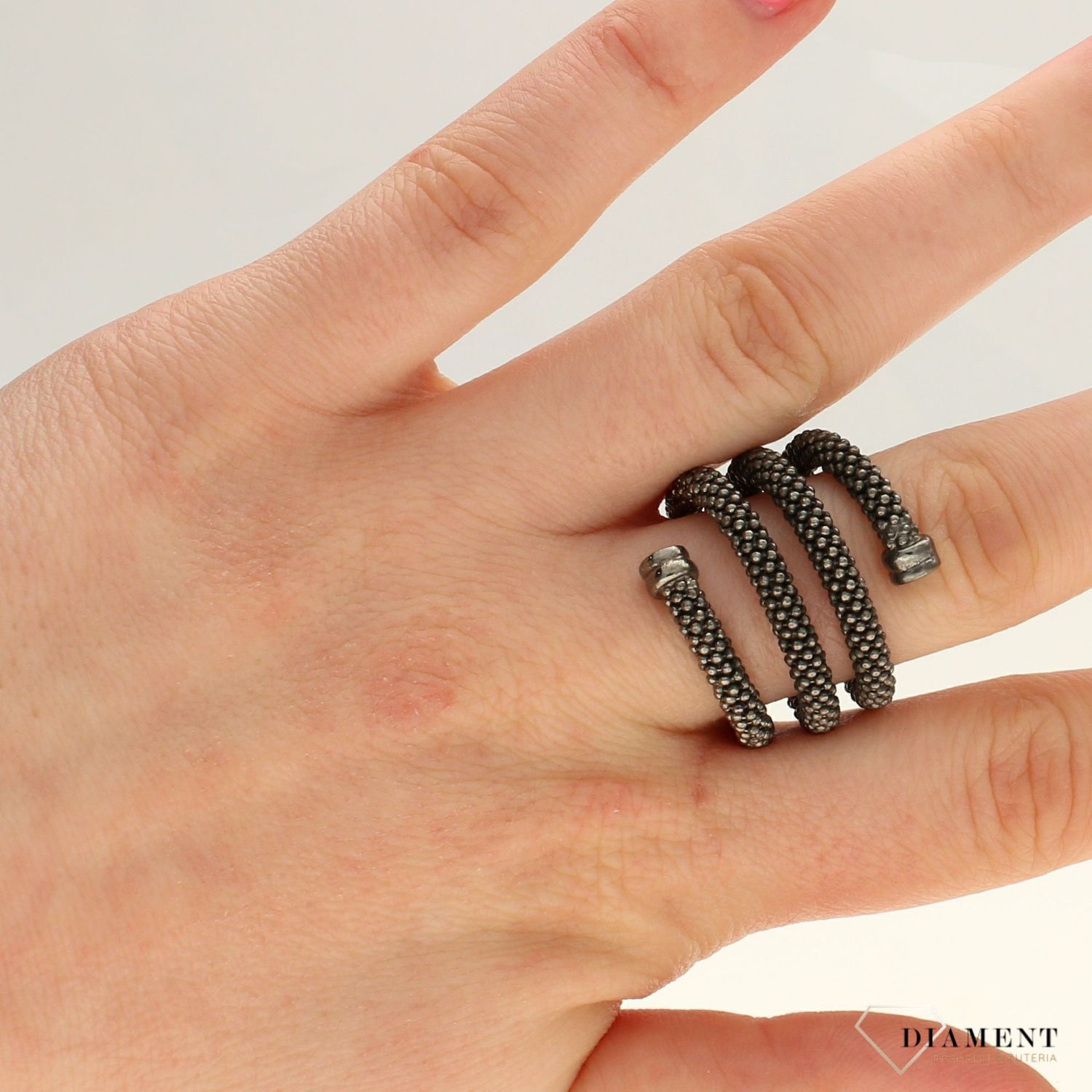 Pierścionek srebrny damski   ✓Modne Pierścionki✓ Srebrne pierścionki w sklepie zegarki-diament.pl✓ Autoryzowany sklep✓ Kurier Gratis 24h✓ Gwarancja najniższej ceny (2).jpg